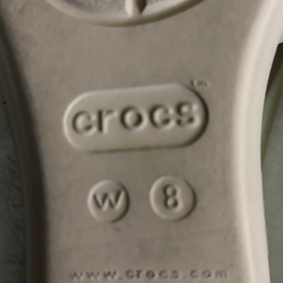 CROCS Women’s Isabella Cream Sandals Sz 8 - Picture 4 of 5
